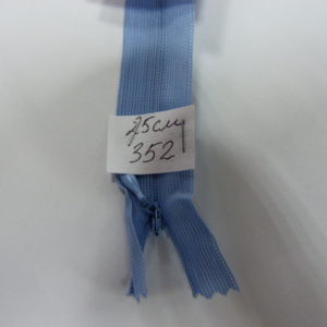 Молния потайная №3 25см Е-352 серо голубой , шт
