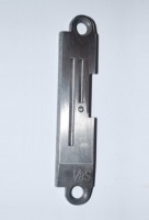 Пластина игольная  Juki 5200 B1190-522-SOO с обрезкой края 1/8″